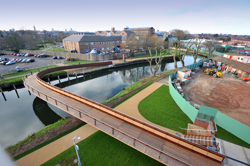 File:Jarrold Bridge Norwich 4.jpg