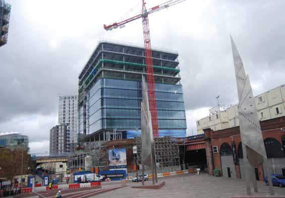 File:Embankment Salford-3.jpg