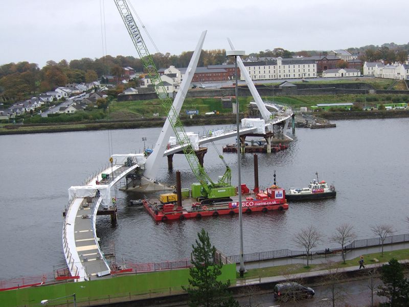 File:Peace Bridge, Londonderry.jpg