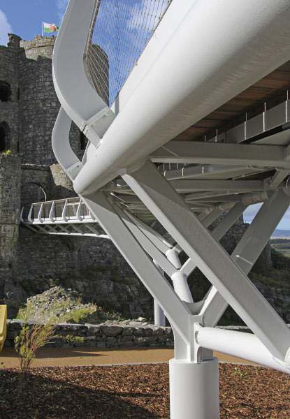 File:Harlech Castle Footbridge-3.jpg