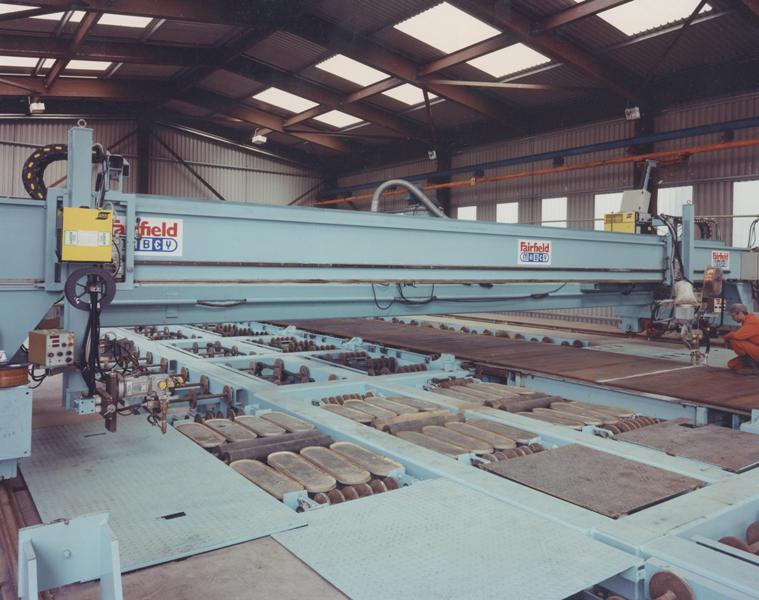 File:Plate Turning Equipment in a Butting Bay.jpg