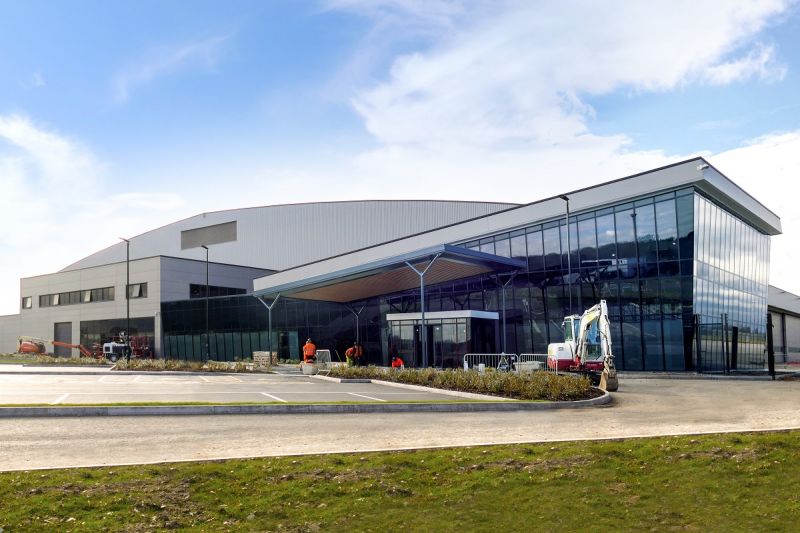File:Bombardier Maintenance Hangar-1.jpg