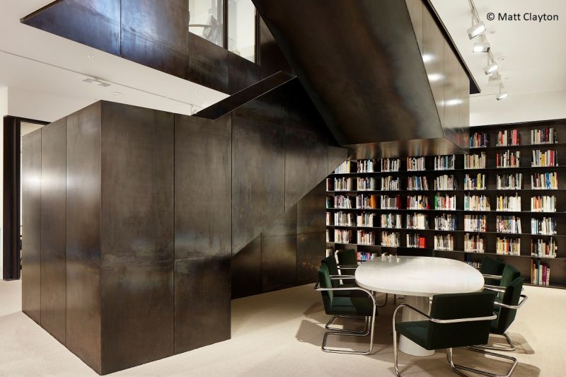 File:Pace Gallery-1.jpg