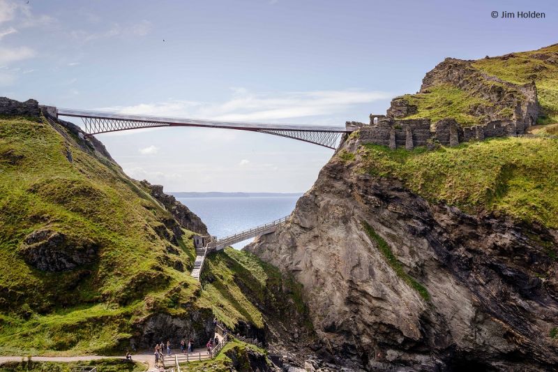 File:Tintagel Footbridge-1.jpg