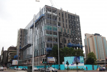St Vincent Plaza 2.JPG