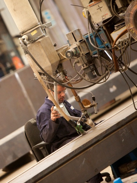 File:Operative Submerged Arc Welding .jpg